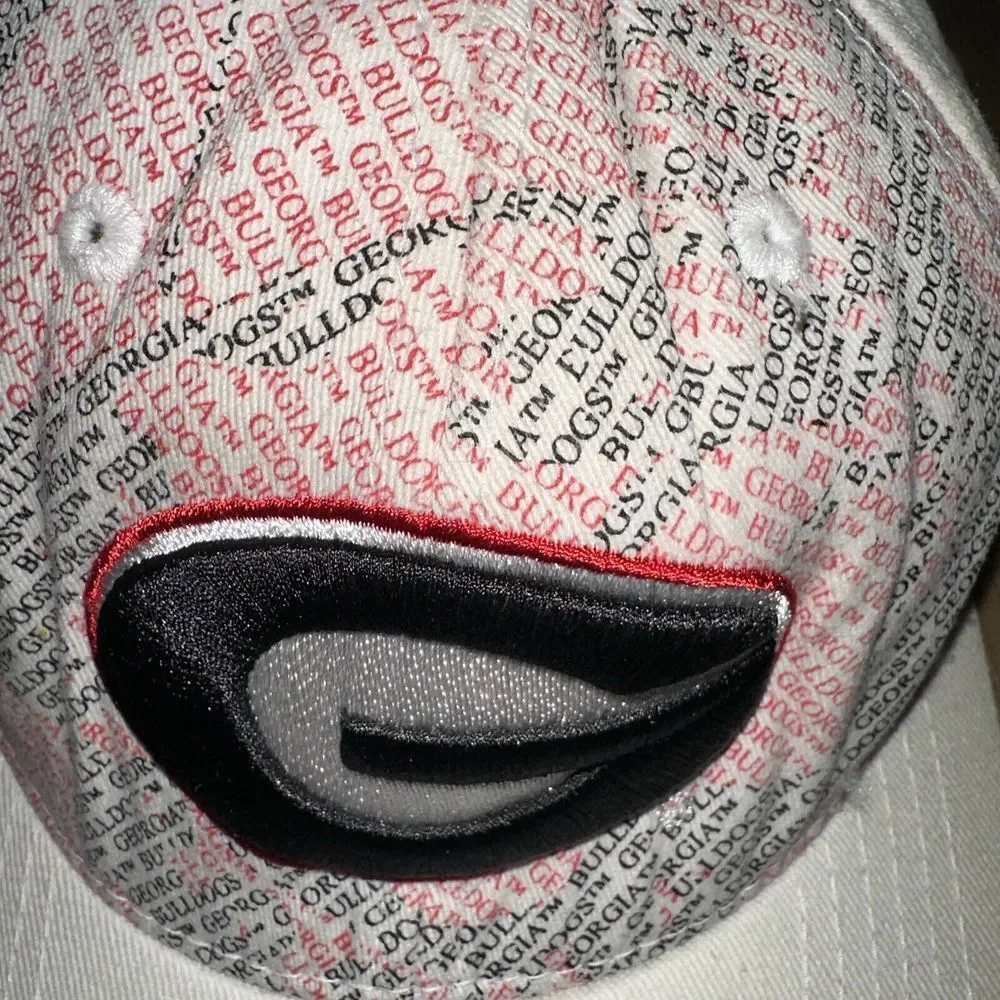 George Bull Dogs Top Of The World‎ Fitted Hat One Fit S/M Preowned